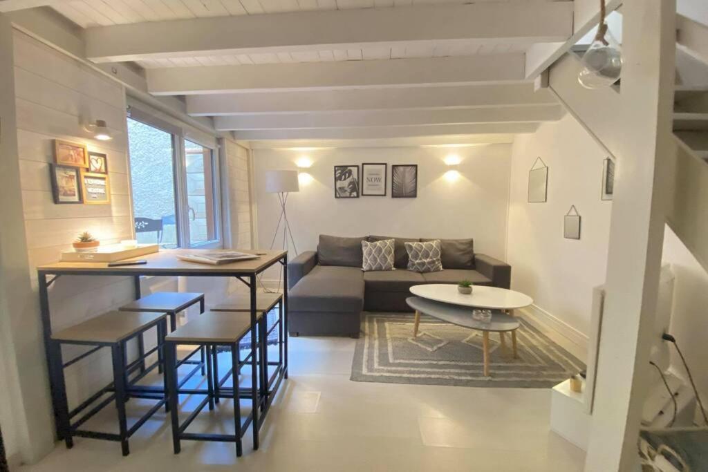 Au Coeur De La Cite Medievale Apartment Laon Bagian luar foto